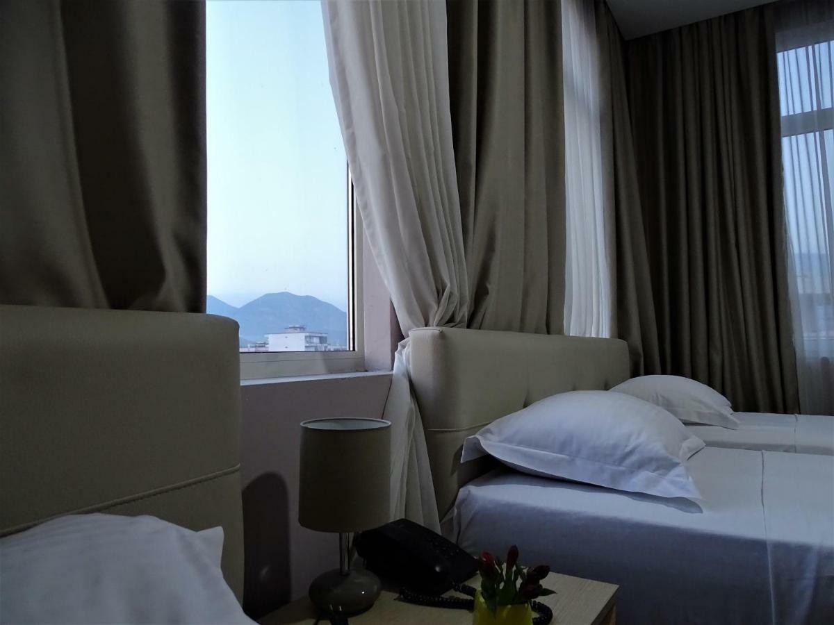Signature Idea Hotel Tirana Exterior photo